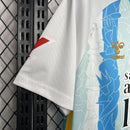 Camisa do Málaga I 24/25 - Branca e azul